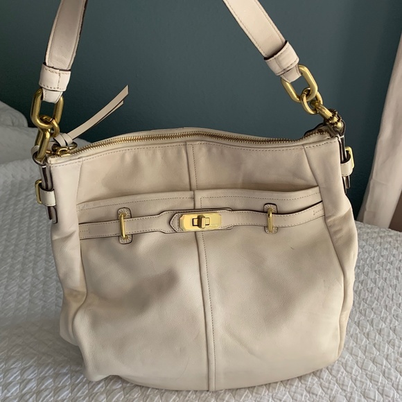 White Single Strap Coach Purse - Picture 1 of 10